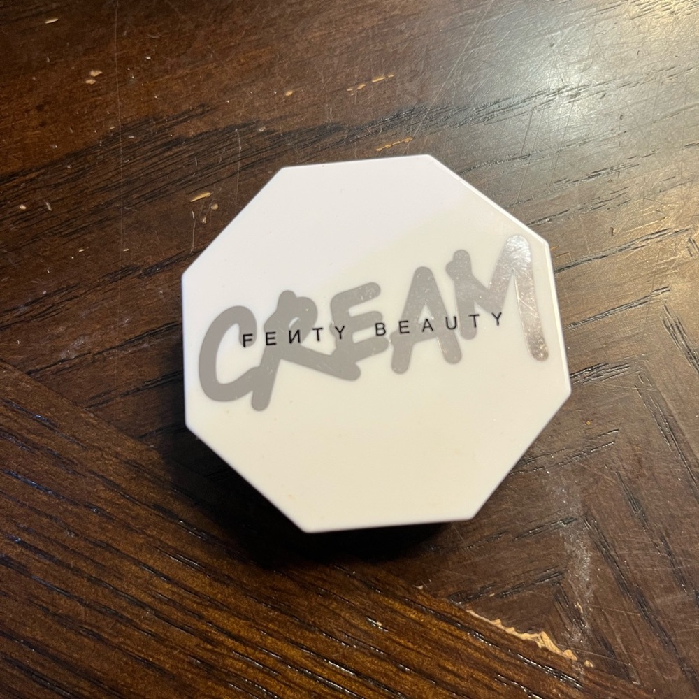 Fenty Beauty by Rihanna Cheeks Out Freestyle Cream Blush Petal Poppin